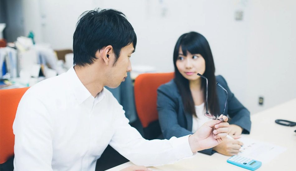 「3人に1人が経験」職場不倫の実態と探偵ができる証拠収集とは？画像